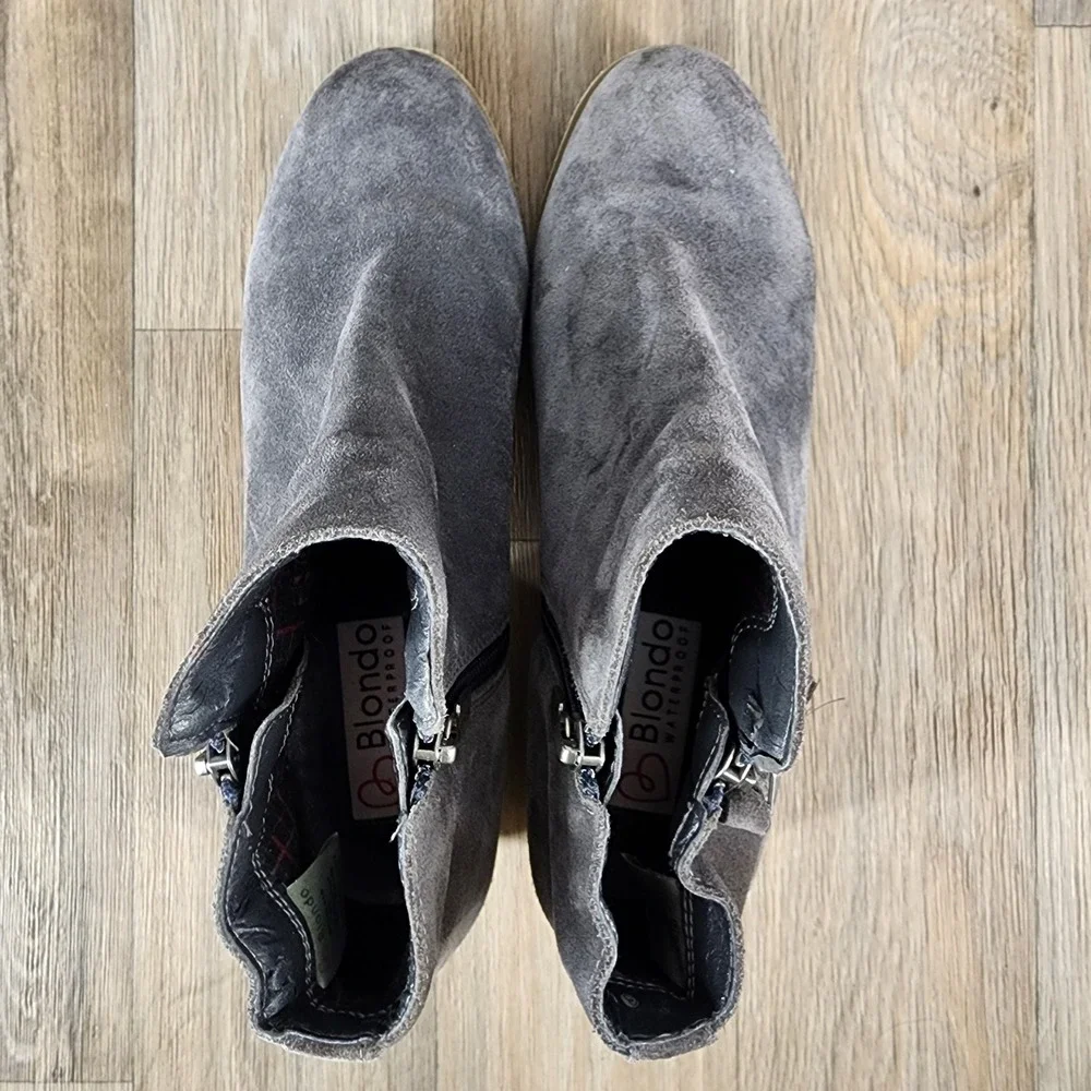 Blondo Waterproof Suede Ankle Booties‎ Side Zip Wooden Heel Women Size 9M Gray